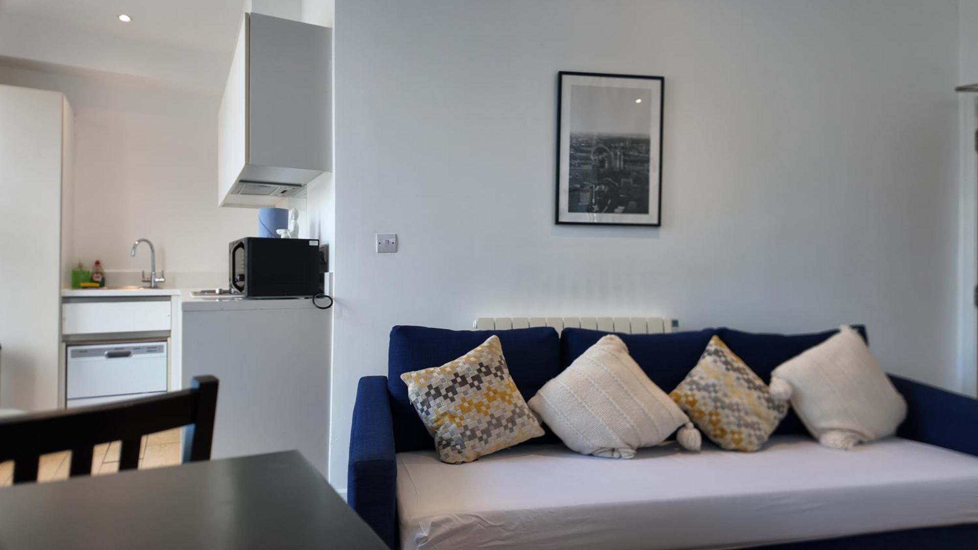 Luxury Group In Piccadilly Sleep 7 Vr010